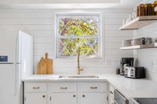 Mystic Woods Trio Branson-Decorated for Christmas - 5