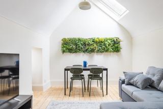 4 Bed Penthouse in Shoreditch - 8