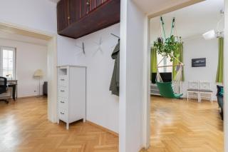 100m2 Apartment with Beautiful Old Town View by Noclegi Renters - 9