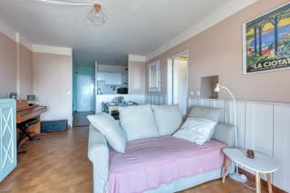 Le Boulevard des Cigales - Proche du Port - 1