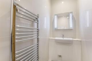 4 St Thomas's House - 2