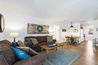 Rustic Retreat - Your Own Private Retreat in the Heart of Branson - 1