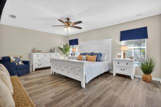 Spacious 4BR Retreat with Heated Pool & Spa - 4