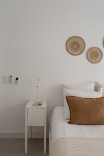 Stylish 2-Bedroom Apartment with Terrace in Alcântara - 1