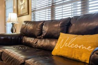 Honey Bee Inn with Communal Amenities & More - 4