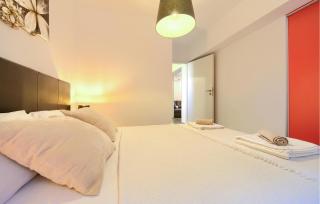 Cozy Apartment In Vrbnik - 5