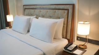 Gift City Club, a member of Radisson Individuals - Gandhinagar - 9