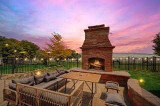 5BR Lakefront Luxury - Pool Dock & Views - Rowlett - 8