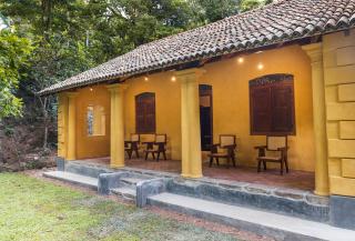 Treasure Crest Villa in Galle - Plunge Pool, 10 Min to Beach - 9