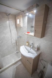 Το Πέτρινο Λουλούδι της Ειρήνης - 1