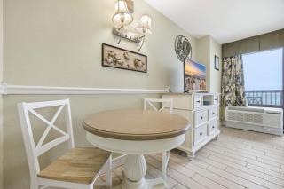 Ocean Front w Lazy River at Top Resort - 3