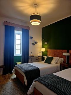 Marina Lounge Home - 6