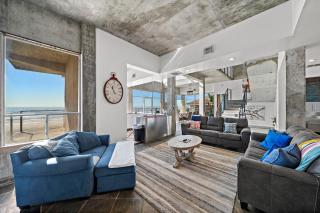 Oceanfront Experience - 3