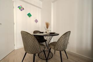 Elegant Studio by Blvd - Comfort & Style - 9