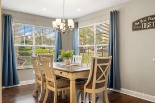 Tranquil Pondview Retreat Balcony - 2