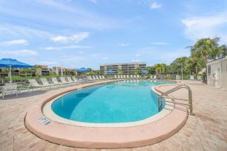 Midnight Cove II 512F - 1