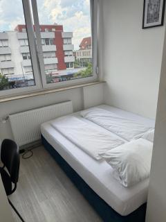 Nujen- Hotel und Apartment Stuttgart Zuffenhausen - 4