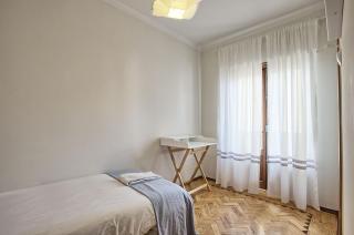 Studio Für 29 Personen Und 1 Kind In Lissabon, Região De Lisboa Costa De Lisboa - 1
