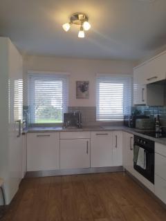 Knightstown Cottage - 2