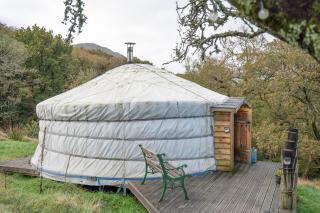 Finest Retreats - Pandy Traditional Yurt - 6