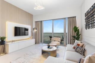Skyline Splendor 2bedroom with Burj Khalifa View - 9