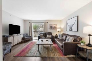 Urban Farmhouse - Refreshing Pool - 6