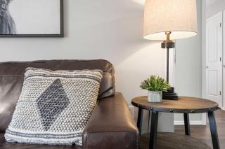 Urban Farmhouse - Refreshing Pool - 5