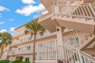 Sunset Royale - 202 - 6