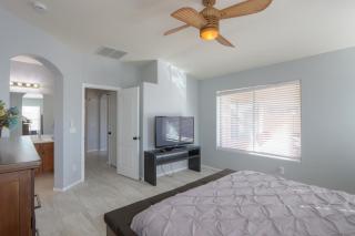 Private Mini Serene Oasis with Pool - 7