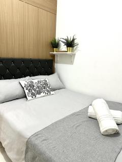 City SkyView - Level 24 - Pool - Lush Residences - Manille - 9