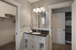 Five Peaks - Bend - 1