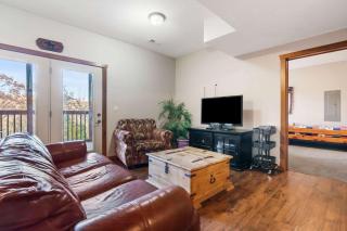 Kemper's Cabin by Silver Dollar City - Ideally located - 1