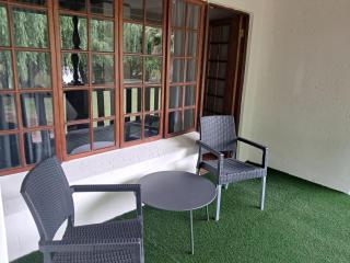 The Nugget Guest Lodge - 2