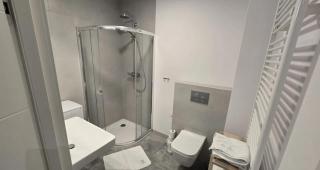 Liberty Square Deluxe - 1