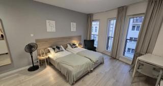 Liberty Square Deluxe - 7