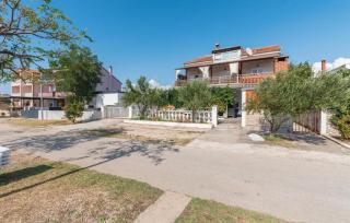 Stunning Apartment In Turanj With Wifi - 4