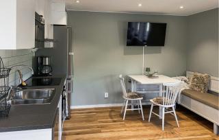 Lovely Home In Motala With Wifi - 7