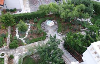 Lovely Apartment In Omis With Wifi - 1