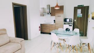 Hampton Court, Block C, n.2 - 9