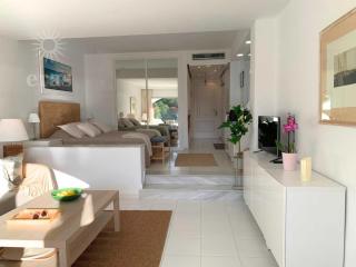 Large studio 400 meters from the beach - 8