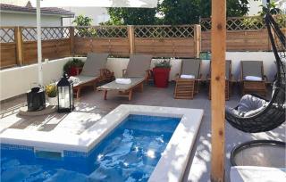 1 Bedroom Stunning Apartment In Hvar - 0