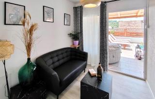 1 Bedroom Stunning Apartment In Hvar - 8