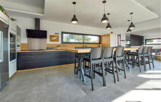 Villa Piscine Intérieure - 7