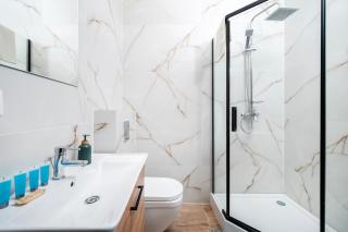 Radwańska Comfort Apartment by BookingHost - 2