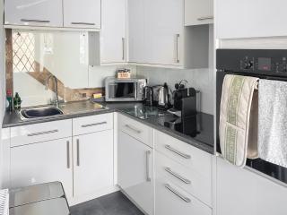 The Knights Apartment, Eastbridge Hospital - 2