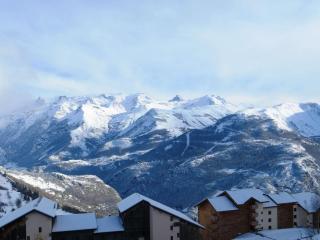 Studio cabine pour 4 personnes à 250m des pistes avec parking, animaux acceptés - FR-1-297-347 - 1