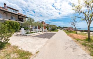 1 Bedroom Beautiful Apartment In Turanj - 6