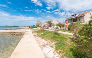 Stunning Apartment In Turanj With Wifi - 5