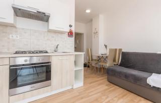 1 Bedroom Beautiful Apartment In Turanj - 9