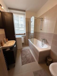 Mischa Apartment - 1